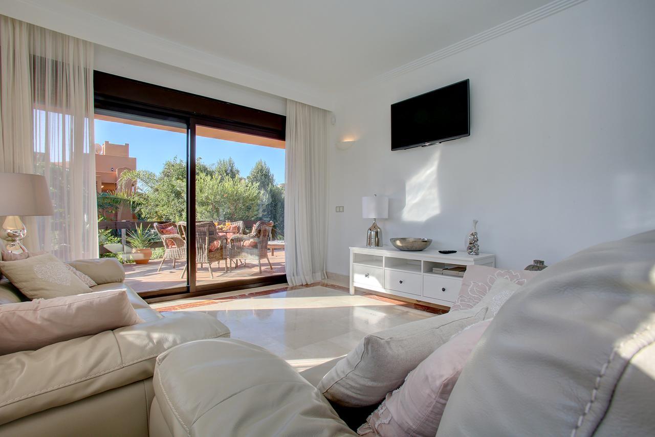 Jardines De Nueva Galera Bajo III Daire Estepona Dış mekan fotoğraf